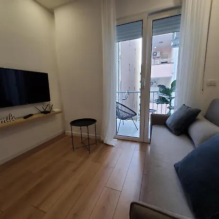 Salty Blue, 2 Bedroom Apartment, By The Beach Durres Exterior photo