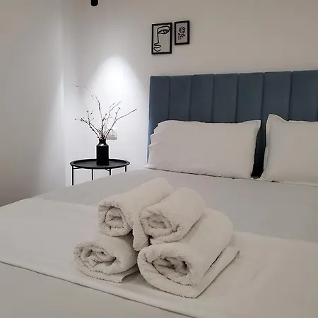 Salty Blue, 2 Bedroom Apartment, By The Beach Durres Room photo