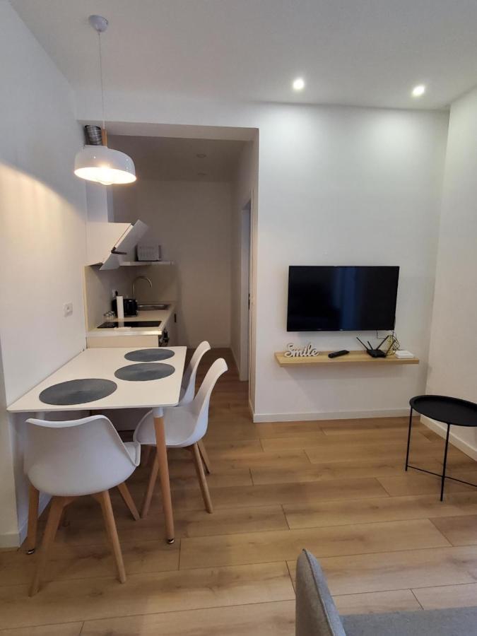 Salty Blue, 2 Bedroom Apartment, By The Apartamento